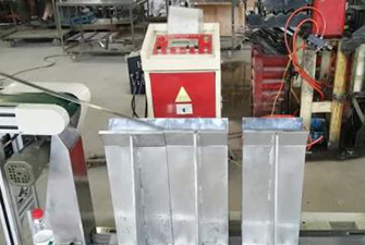 新款200GO二合一 NC送料機(jī)、輸送帶、疊料臺(tái)